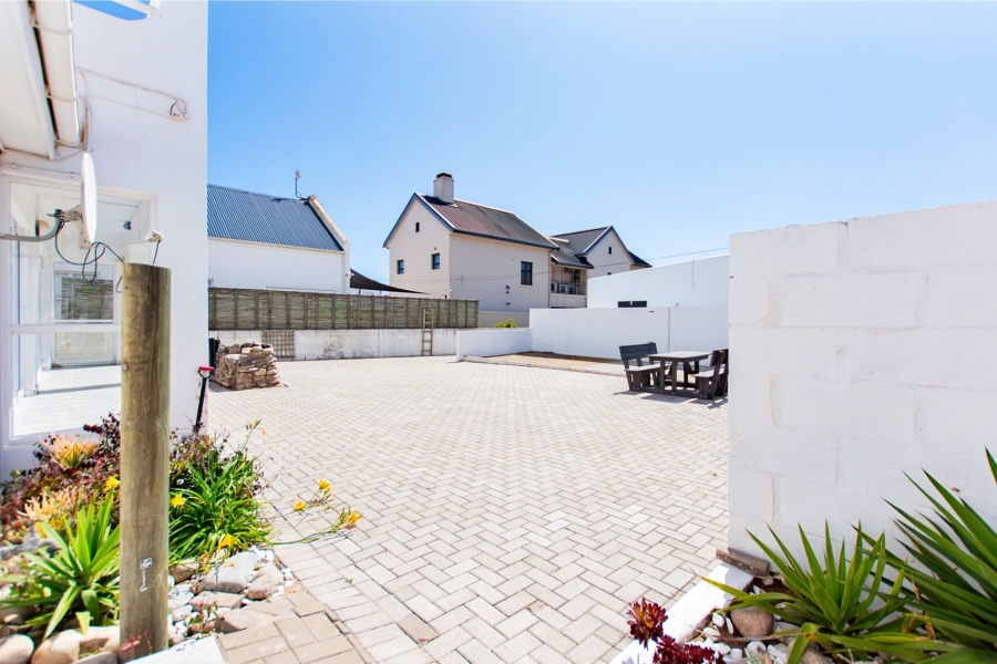 4 Bedroom Property for Sale in Britannia Bay Western Cape